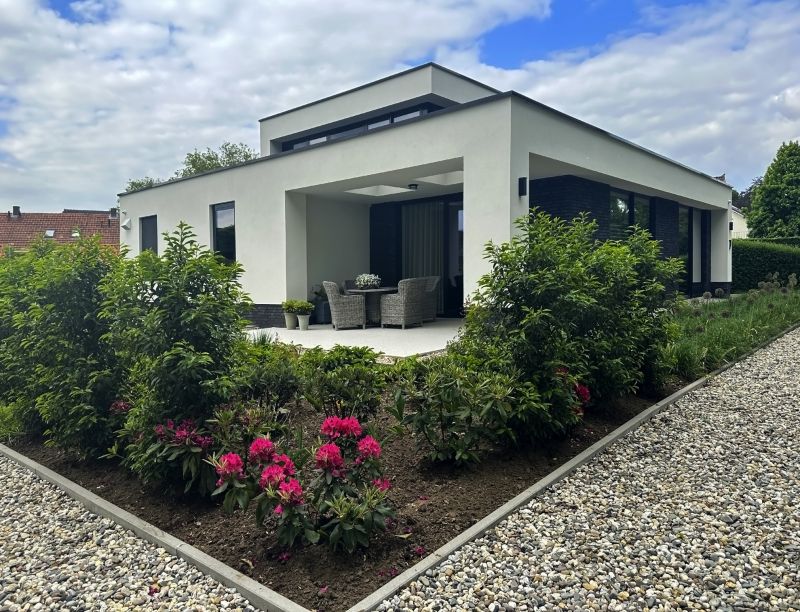 Design and Maintenance Specialists